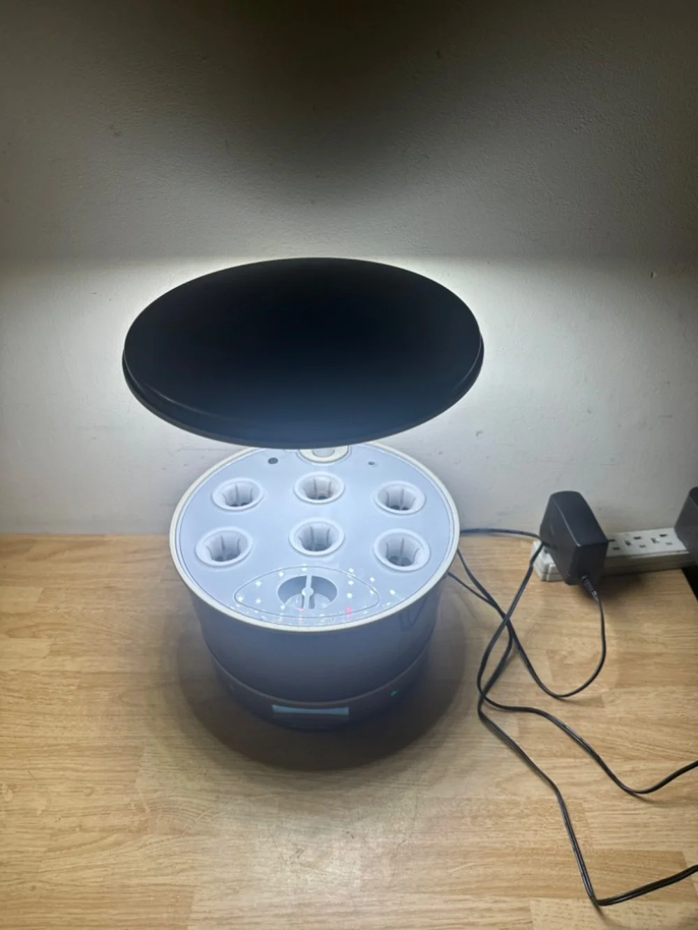 AEROGARDEN HARVEST 360 - 6-POD LED HYDROPONIC INDOOR GARDEN STAINLESS STEEL
